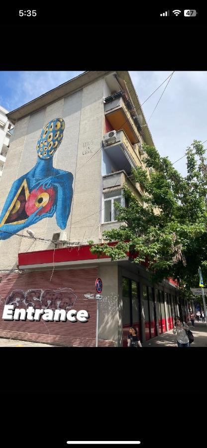City Center Apartment Kafe Flora Tirana Exterior foto
